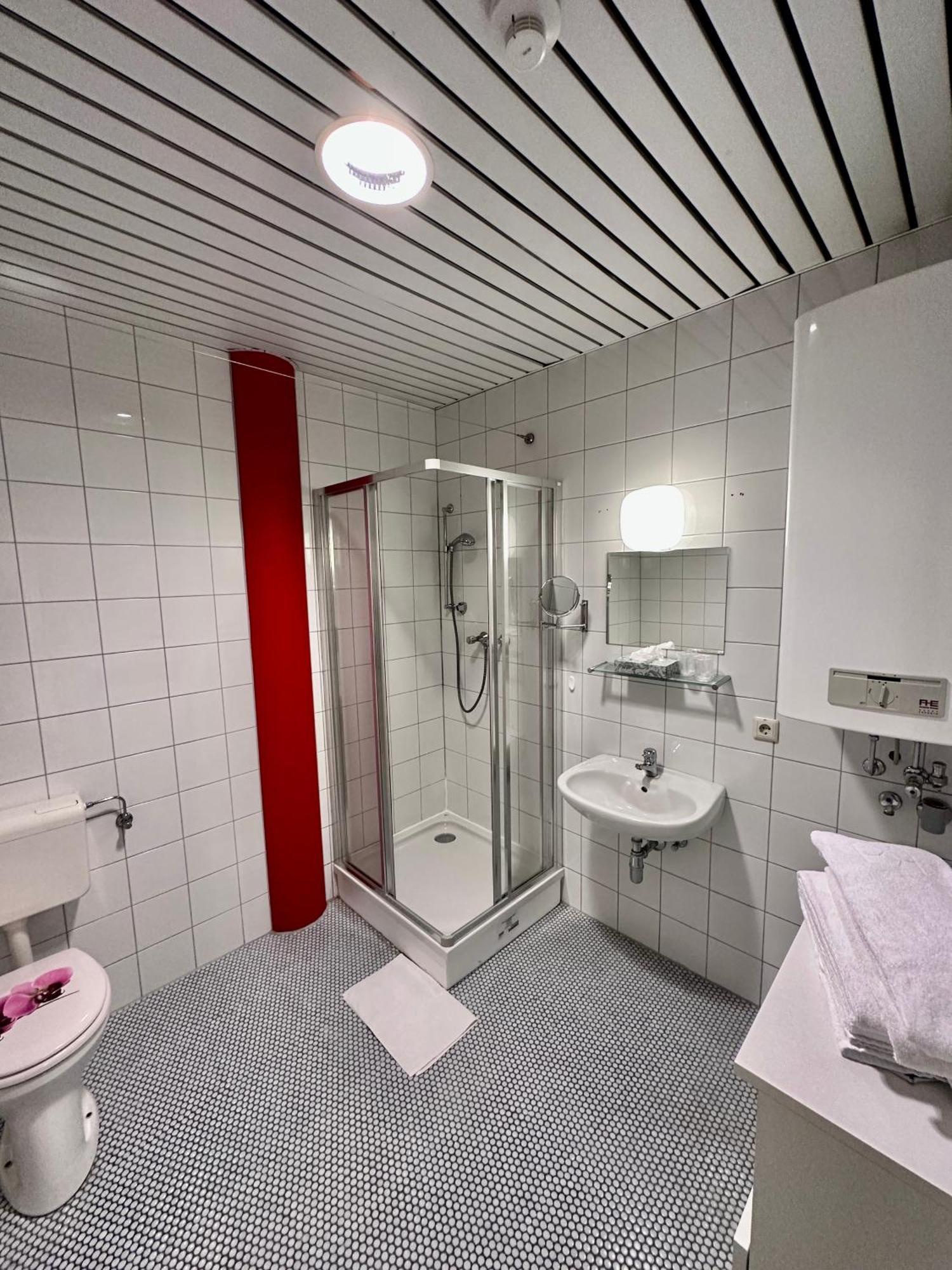 Kobra Room In Spielberg Spielberg Bei Knittelfeld Εξωτερικό φωτογραφία